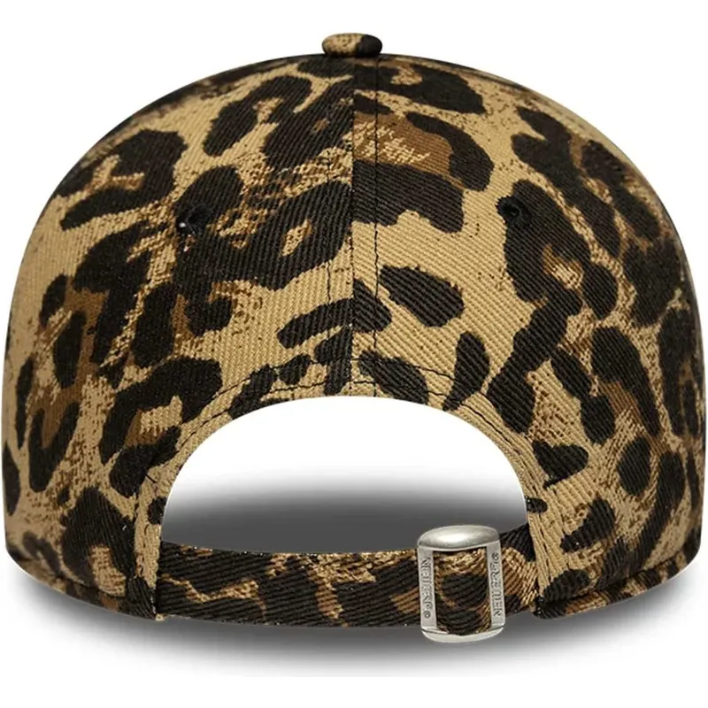 kepure-islenkta-leopardinis-reguliuojama-juostele-9twenty-leopard-new-york-yankees-mlb-new-era