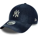 granatowa-zakrzywiona-czapka-regulowana-damska-9twenty-a-frame-denim-new-york-yankees-mlb-new-era