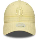 new-era-curved-brim-women-yellow-logo-9twenty-seersucker-new-york-yankees-mlb-yellow-adjustable-cap