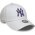 kepure-islenkta-balta-reguliuojama-juostele-9forty-league-essential-new-york-yankees-mlb-new-era