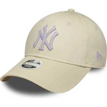 Beżowa regulowana czapka z zakrzywionym daszkiem dla kobiet 9FORTY Metallic New York Yankees MLB New Era