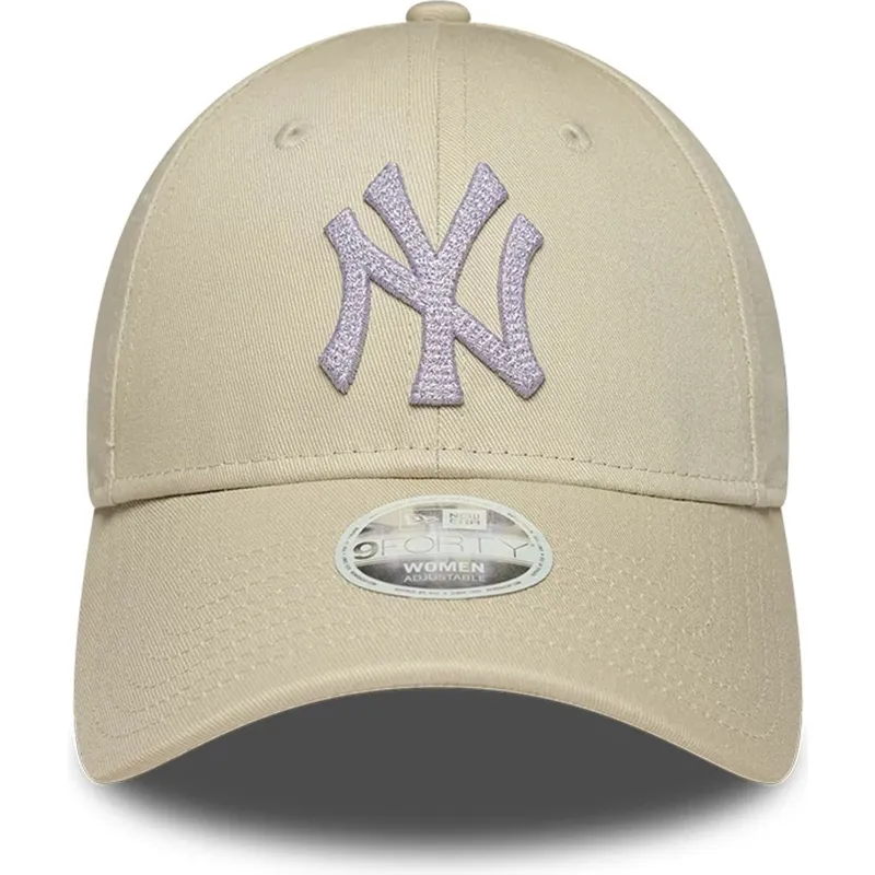 bezowa-regulowana-czapka-z-zakrzywionym-daszkiem-dla-kobiet-9forty-metallic-new-york-yankees-mlb-new-era