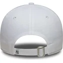 cap-islenkta-white-adjustable-strap-9forty-floral-infill-new-york-yankees-mlb-new-era