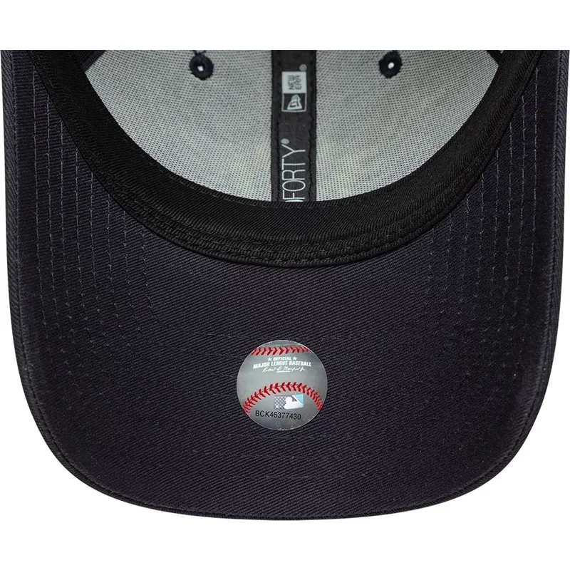 cap-islenkta-navy-blue-adjustable-strap-9forty-league-essential-new-york-yankees-mlb-new-era