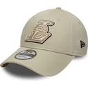 cap-islenkta-beige-adjustable-strap-9forty-team-outline-los-angeles-lakers-nba-new-era