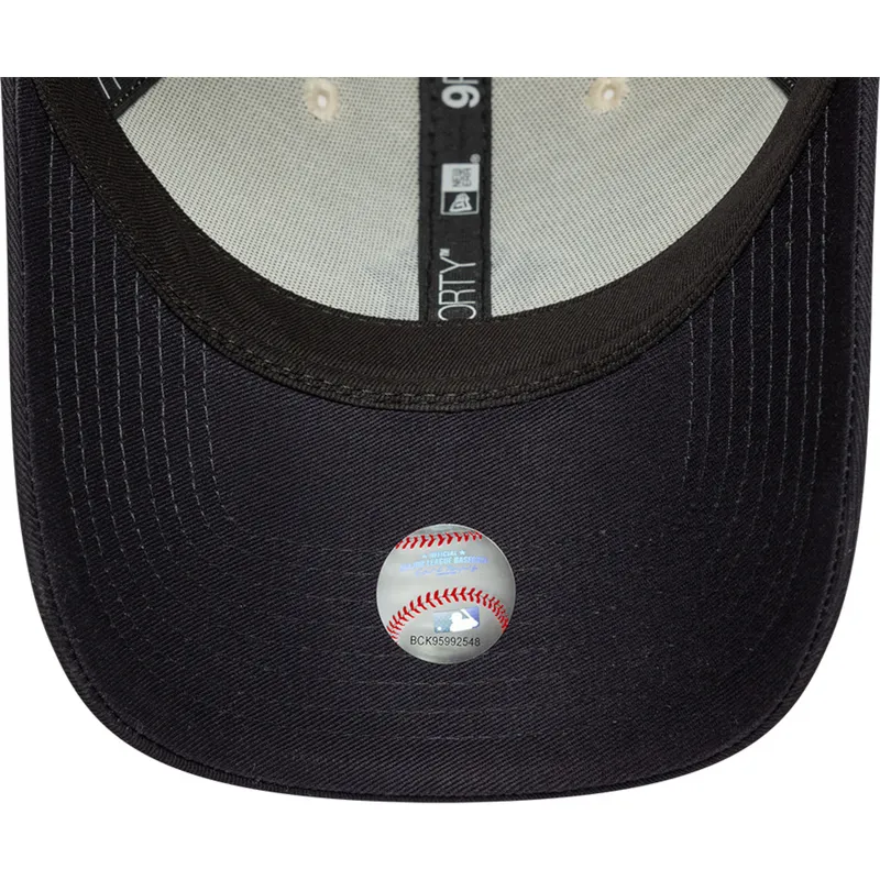 cap-islenkta-beige-adjustable-strap-9forty-world-series-new-york-yankees-mlb-new-era