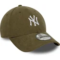 zielona-regulowana-czapka-z-daszkiem-9forty-soft-cord-new-york-yankees-mlb-new-era