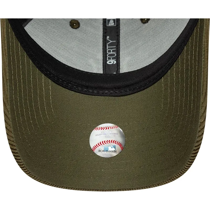 cap-islenkta-green-adjustable-strap-9forty-soft-cord-new-york-yankees-mlb-new-era