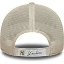 cap-islenkta-beige-adjustable-strap-9forty-homefield-midi-new-york-yankees-mlb-new-era