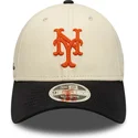 new-era-curved-brim-9forty-m-crown-side-script-new-york-mets-mlb-beige-and-black-snapback-cap