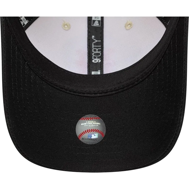 cap-islenkta-beige-snapback-9forty-m-crown-side-script-new-york-mets-mlb-new-era
