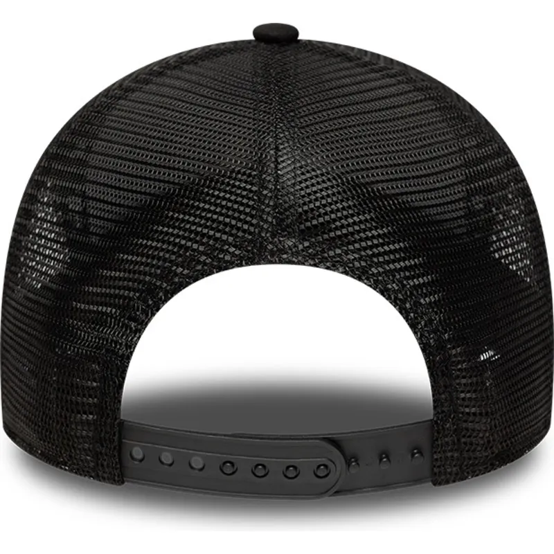 cap-islenkta-black-snapback-9forty-m-crown-a-frame-chicago-bulls-nba-new-era