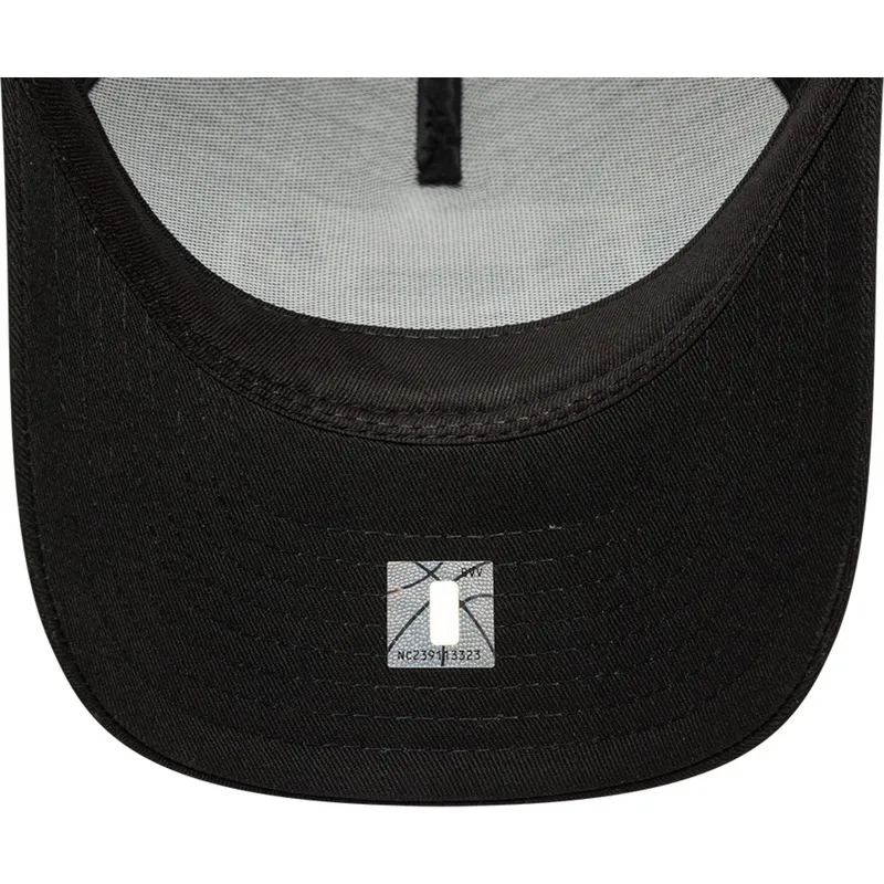 cap-islenkta-black-snapback-9forty-m-crown-a-frame-chicago-bulls-nba-new-era