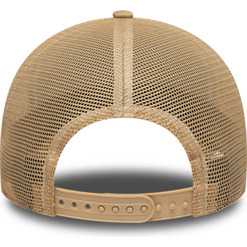 czapka-trucker-bezowa-9forty-m-crown-a-frame-los-angeles-lakers-nba-new-era