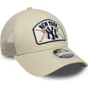 new-era-9forty-m-crown-a-frame-new-york-yankees-mlb-beige-trucker-hat