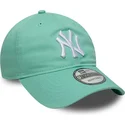 kepure-islenkta-zalia-reguliuojama-juostele-claro-9twenty-league-essential-new-york-yankees-mlb-new-era