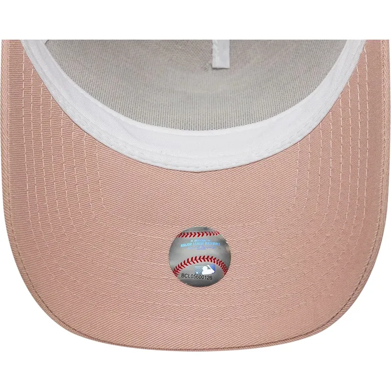 cap-islenkta-pink-snapback-a-frame-outline-new-york-yankees-mlb-new-era