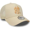 new-era-a-frame-outline-new-york-yankees-mlb-beige-trucker-hat-with-beige-logo