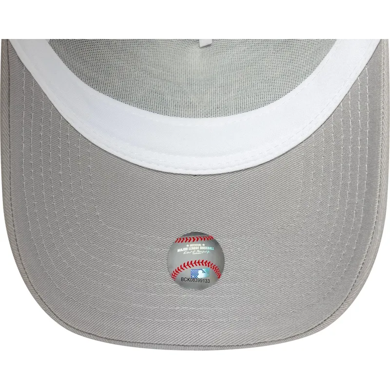 cap-islenkta-gray-snapback-a-frame-side-patch-new-york-yankees-mlb-new-era