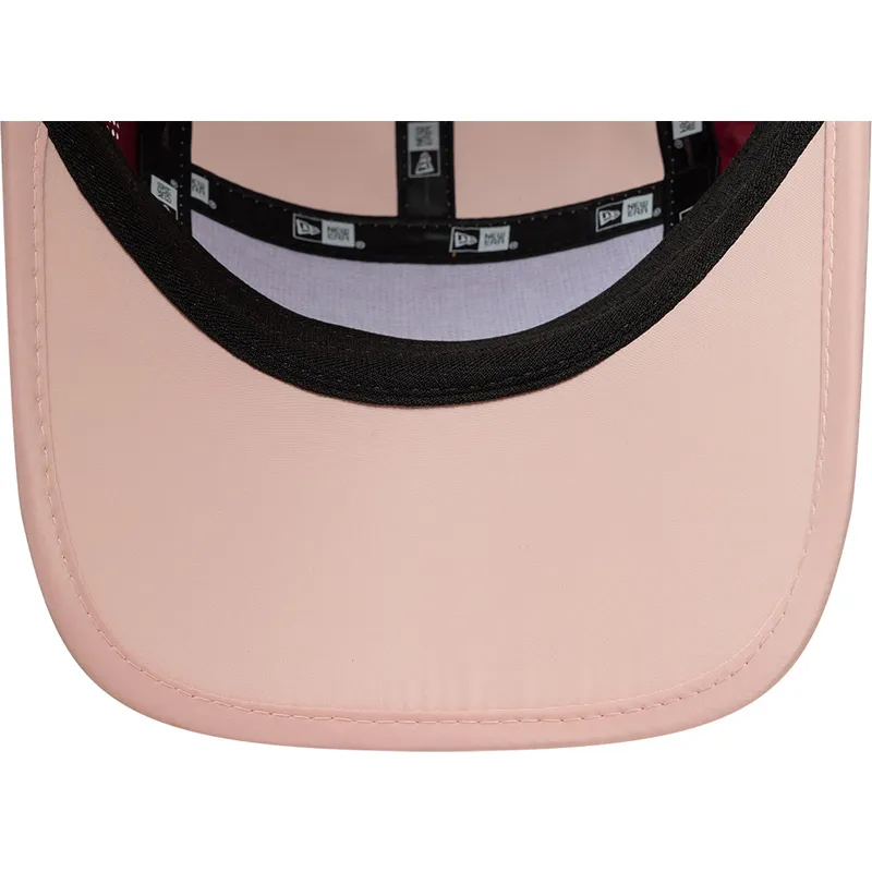 czapka-5-panel-zakrzywiona-czerwona-regulowana-runner-colour-block-new-era