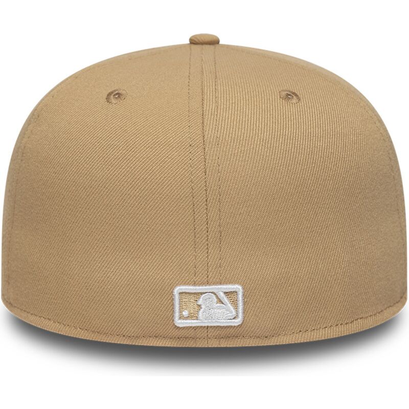 kepure-plokscia-ruda-priglundanti-59fifty-league-essential-new-york-yankees-mlb-new-era