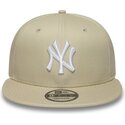 cap-plokscia-beige-snapback-9fifty-league-essential-new-york-yankees-mlb-new-era