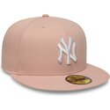 plaska-rozowa-czapka-dopasowana-59fifty-league-essential-new-york-yankees-mlb-new-era