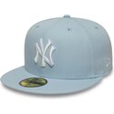 plaska-czapka-jasnoniebieska-dopasowana-59fifty-league-essential-new-york-yankees-mlb-new-era