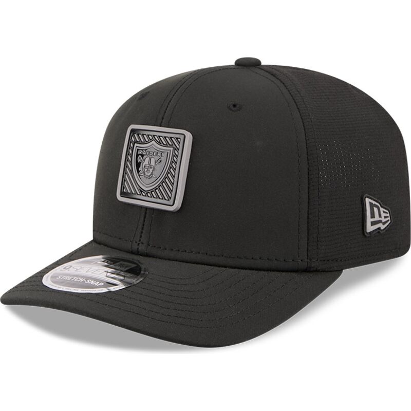kepure-islenkta-juoda-snapback-9seventy-stretch-snap-training-pack-2026-las-vegas-raiders-nfl-new-era