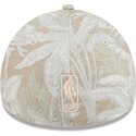 gorra-curva-beige-ajustada-59forty-a-frame-leafy-palm-de-chicago-bulls-nba-de-new-era