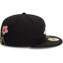 kepure-plokscia-juoda-priglundanti-59fifty-floral-emb-new-era