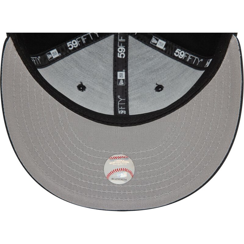 kepure-plokscia-juoda-priglundantis-59fifty-heart-icon-chicago-white-sox-mlb-new-era