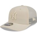czapka-trucker-bezowa-9seventy-stretch-snap-color-pack-new-york-yankees-mlb-new-era