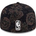 wielokolorowa-zakrzywiona-czapka-dopasowana-59fifty-pre-curved-jacquard-chenille-chicago-bulls-nba-new-era