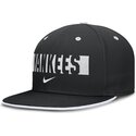 cap-plokscia-black-ajustada-primetime-dri-fit-true-structured-round-bill-new-york-yankees-mlb-nike