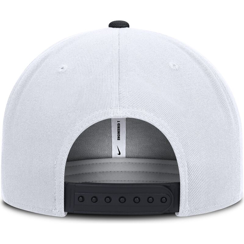 cap-plokscia-white-snapback-cooperstown-dri-fit-pro-structured-square-bill-new-york-yankees-mlb-nike