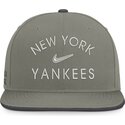 nike-flat-brim-dri-fit-pro-structured-square-bill-new-york-yankees-mlb-green-snapback-cap