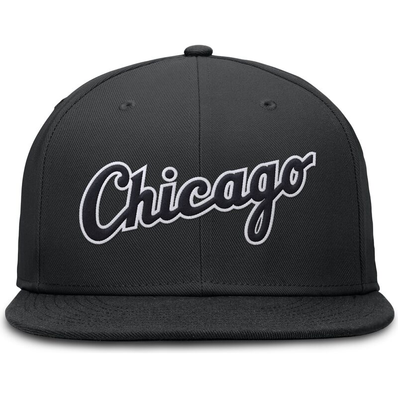 cap-plokscia-black-ajustada-dri-fit-true-structured-round-bill-chicago-white-sox-mlb-nike