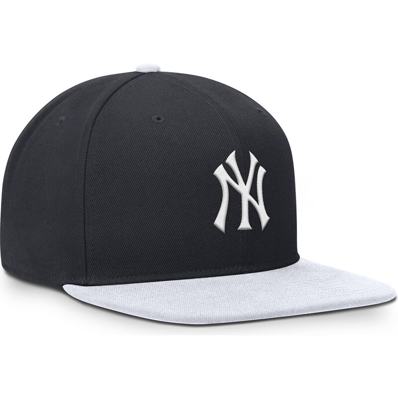 granatowo-biala-plaska-czapka-snapback-dri-fit-pro-structured-square-bill-new-york-yankees-mlb-od-nike granatowo-biala-plaska-czapka-snapback-dri-fit-pro-structured-square-bill-new-york-yankees-mlb-od-nike