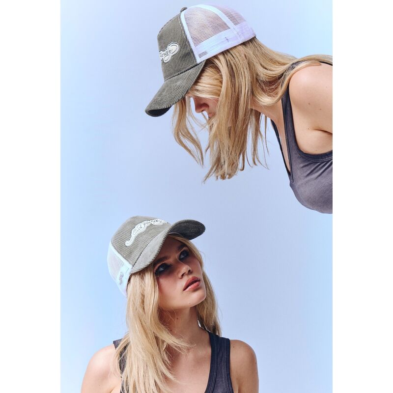 kepure-islenkta-zalia-snapback-embroidery-applique-cord-ed-hardy
