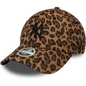 kepure-islenkta-leopardinis-reguliuojamas-9forty-leopard-cord-new-york-yankees-mlb-new-era