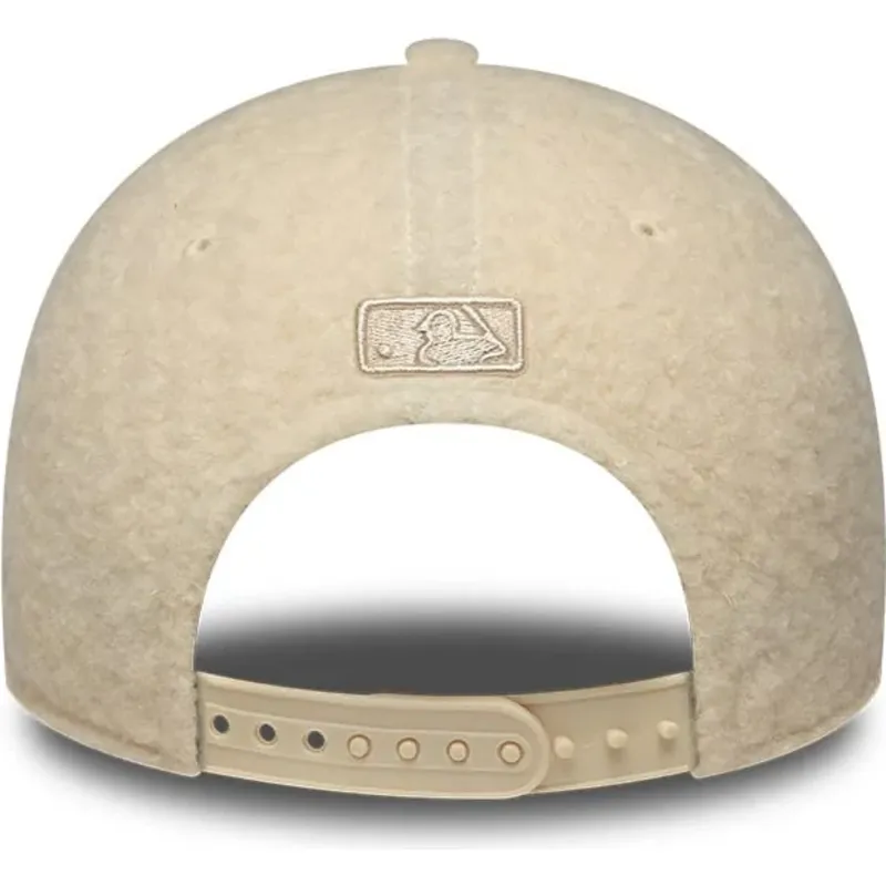 kepure-islenkta-smelio-snapback-9forty-m-crown-winter-borg-los-angeles-dodgers-mlb-new-era kepure-islenkta-smelio-snapback-9forty-m-crown-winter-borg-los-angeles-dodgers-mlb-new-era