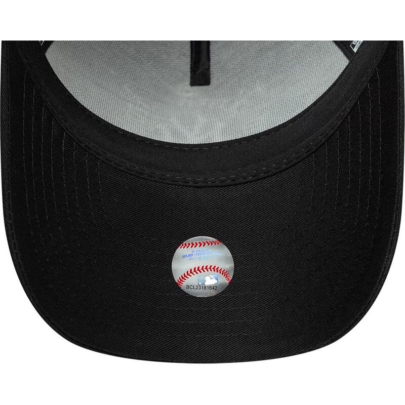 kepure-islenkta-juoda-snapback-a-frame-wordmark-new-york-yankees-mlb-new-era