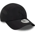 kepure-islenkta-juoda-snapback-runner-tech-midi-new-york-yankees-mlb-new-era
