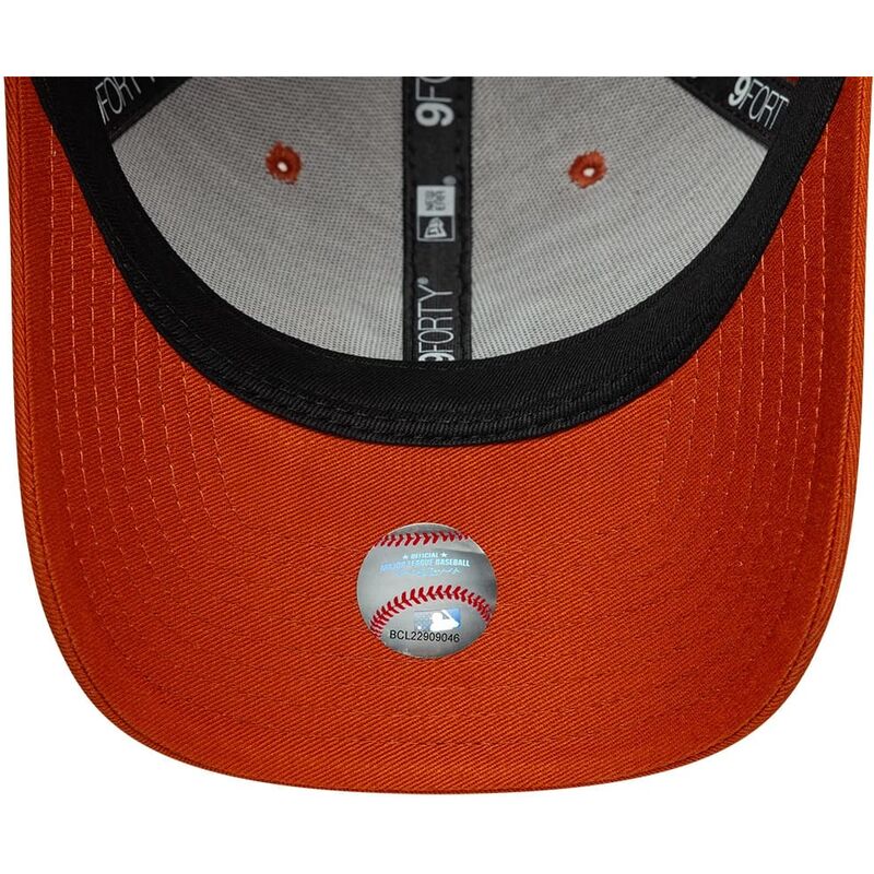 kepure-islenkta-oranzine-snapback-9forty-m-crown-new-york-yankees-mlb-new-era kepure-islenkta-oranzine-snapback-9forty-m-crown-new-york-yankees-mlb-new-era
