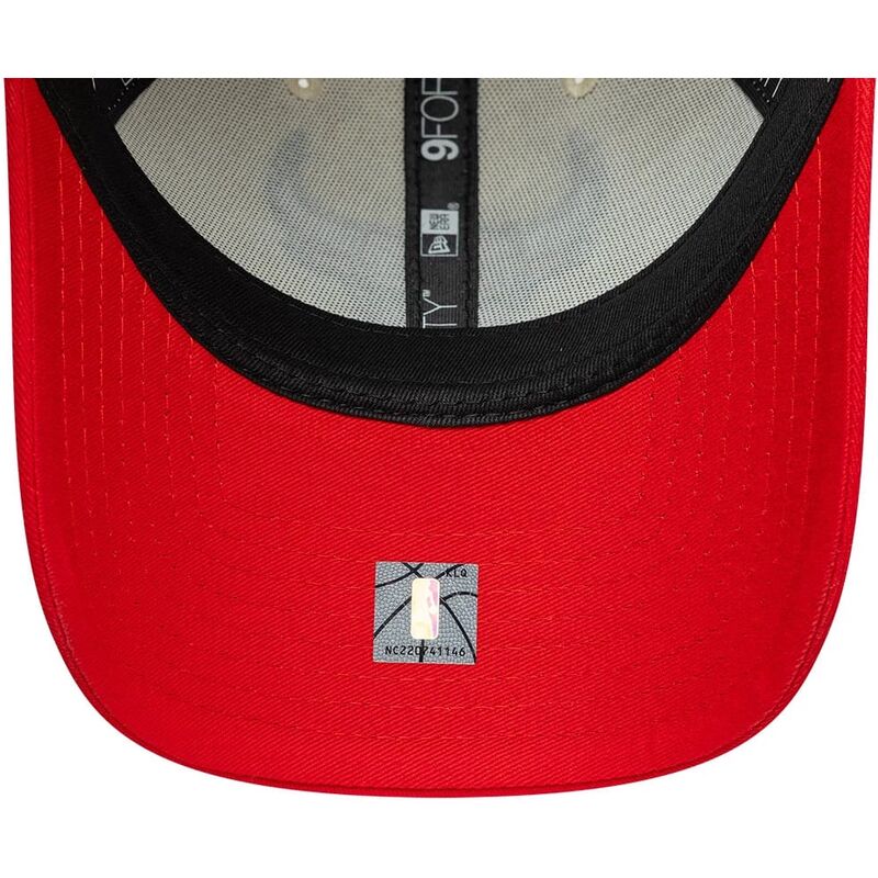 kepure-islenkta-smelio-reguliuojamas-9forty-colour-block-chicago-bulls-nba-new-era