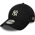 kepure-islenkta-juoda-reguliuojamas-9forty-stitched-new-york-yankees-mlb-new-era