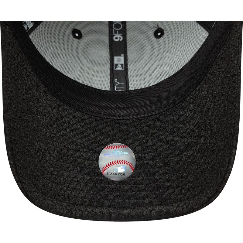 kepure-islenkta-juoda-reguliuojamas-9forty-flawless-mesh-detroit-tigers-mlb-new-era