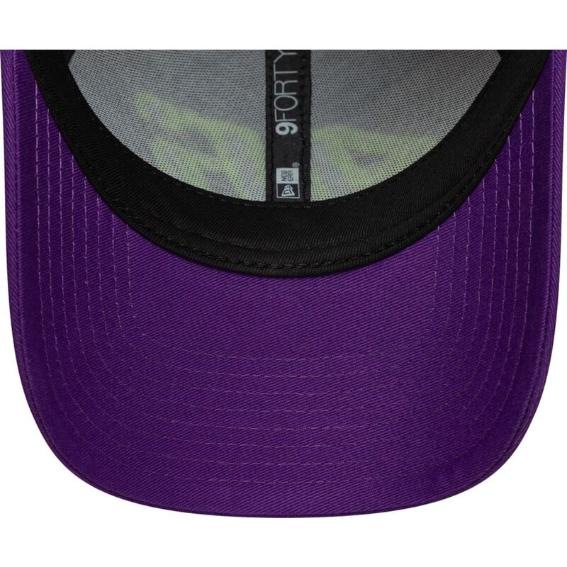 kepure-islenkta-violetine-reguliuojamas-9forty-wordmark-valentino-rossi-vr46-motogp-new-era kepure-islenkta-violetine-reguliuojamas-9forty-wordmark-valentino-rossi-vr46-motogp-new-era
