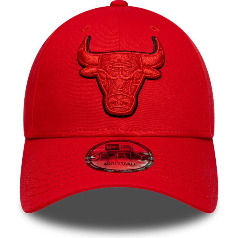 kepure-islenkta-raudona-reguliuojamas-9forty-outline-chicago-bulls-nba-new-era